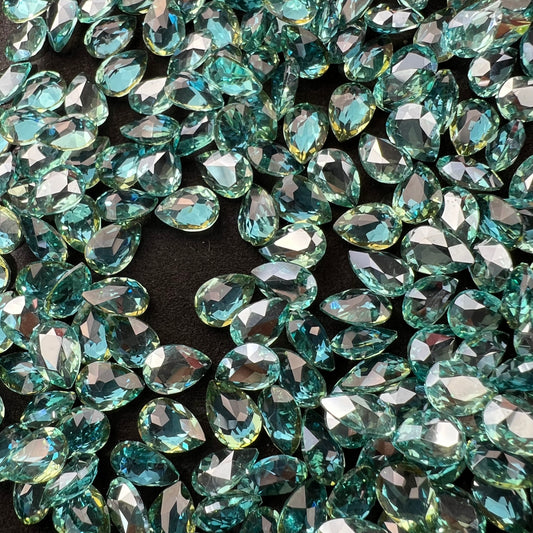 G02-Cyan Style Glass Bling Glass Nail Diamonds with Water Drop Shape